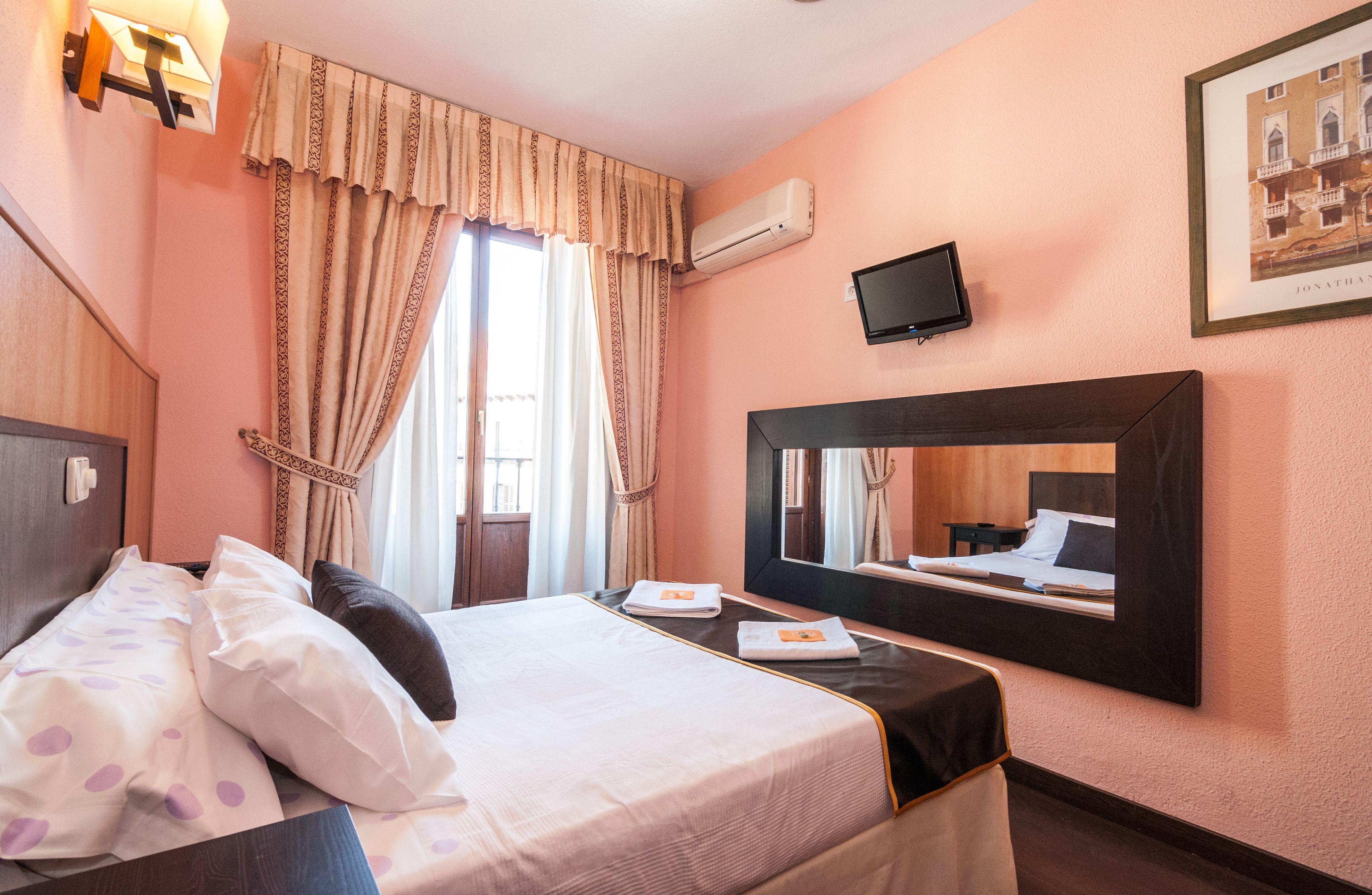 Hostal Gallardo — Photos 1